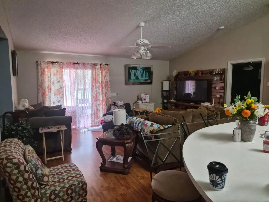 681 NW Thuringer Street Street NW Palm Bay FL 32907