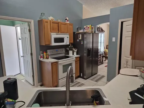 681 NW Thuringer Street Street NW Palm Bay FL 32907