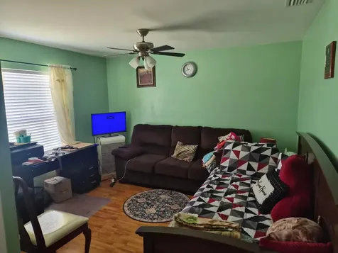 681 NW Thuringer Street Street NW Palm Bay FL 32907