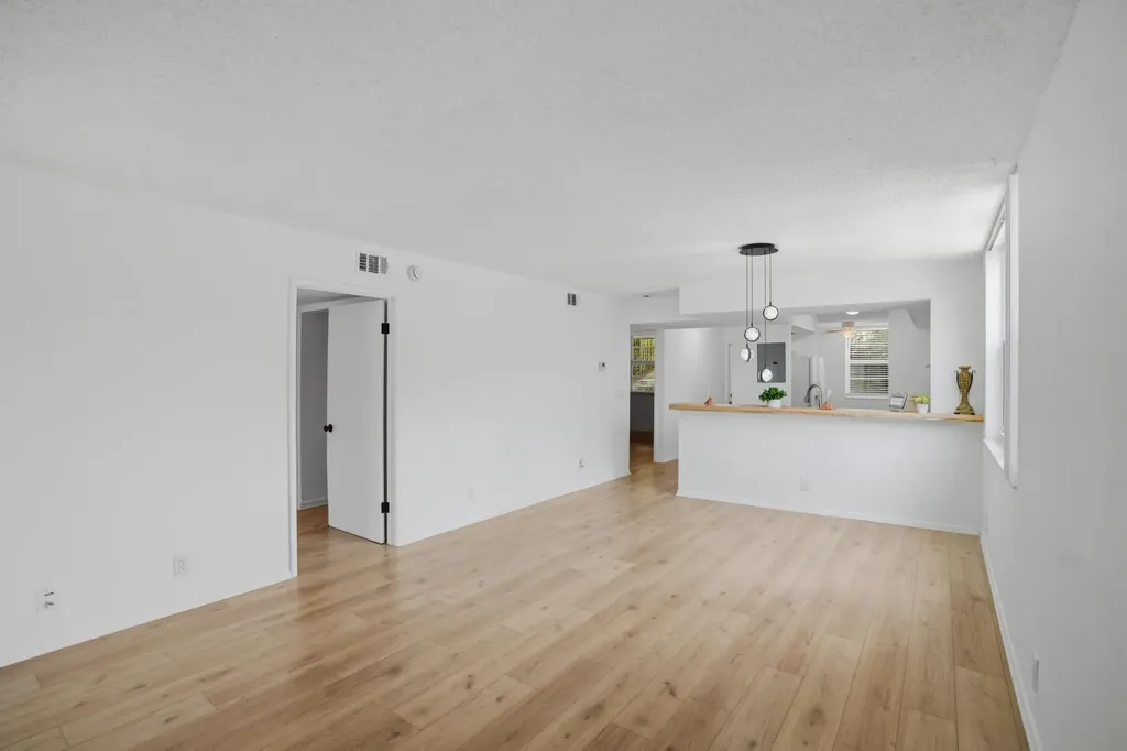 8296 NW 24th Street Coral Springs FL 33065