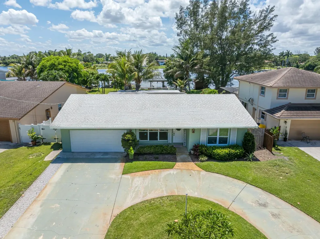 6563 Paul Mar Drive Lake Worth FL 33462