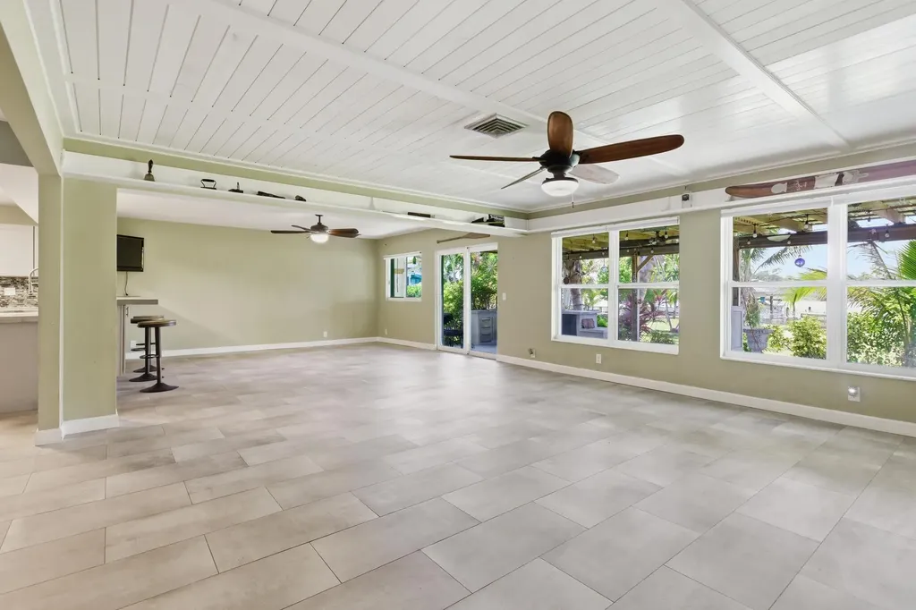 6563 Paul Mar Drive Lake Worth FL 33462