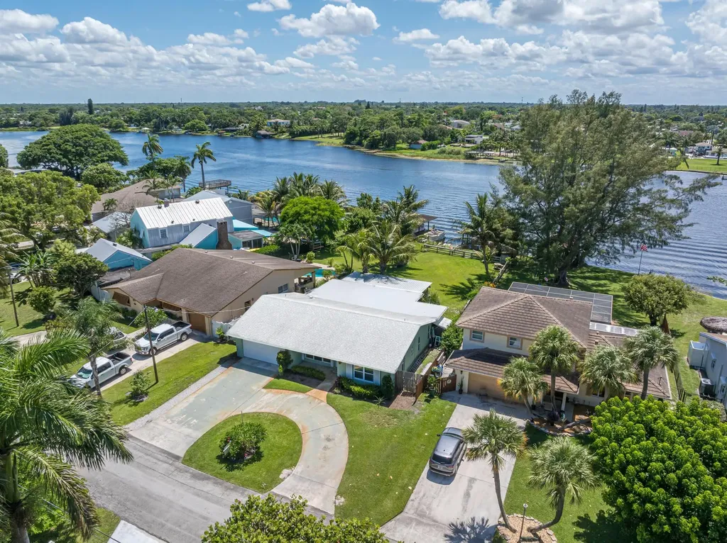 6563 Paul Mar Drive Lake Worth FL 33462