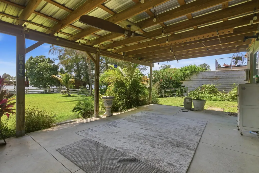 6563 Paul Mar Drive Lake Worth FL 33462