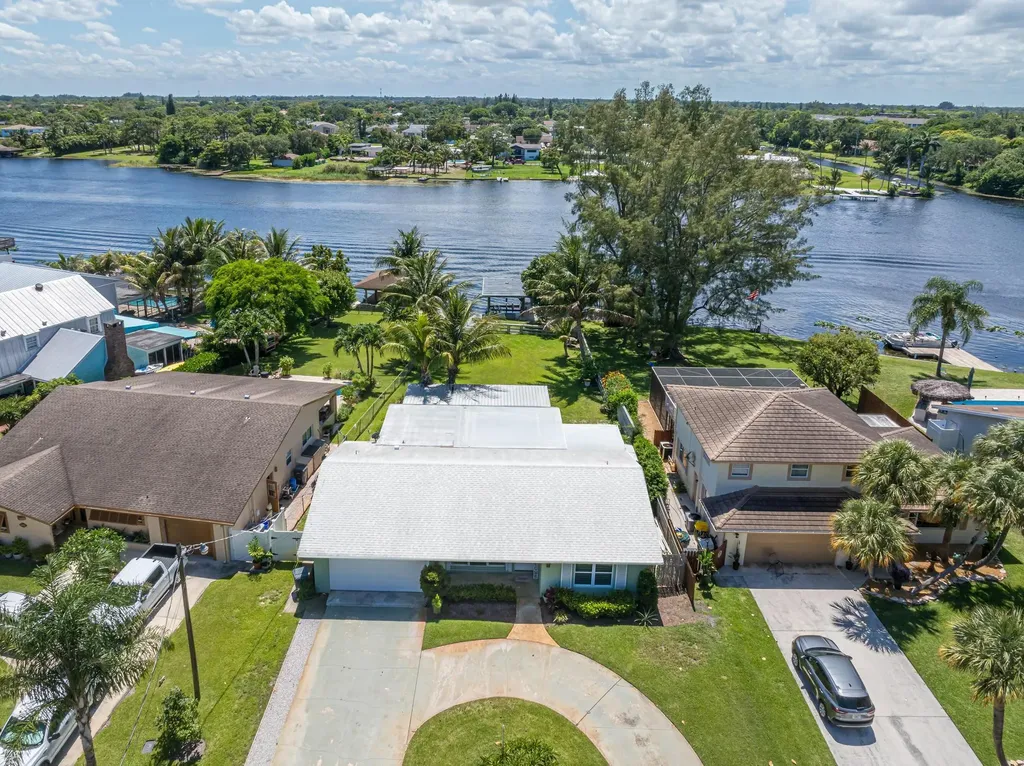 6563 Paul Mar Drive Lake Worth FL 33462