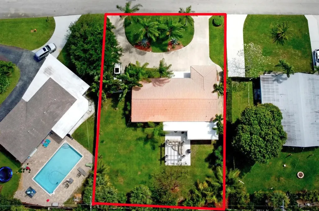 2031 Pleasant Drive Juno Beach FL 33408
