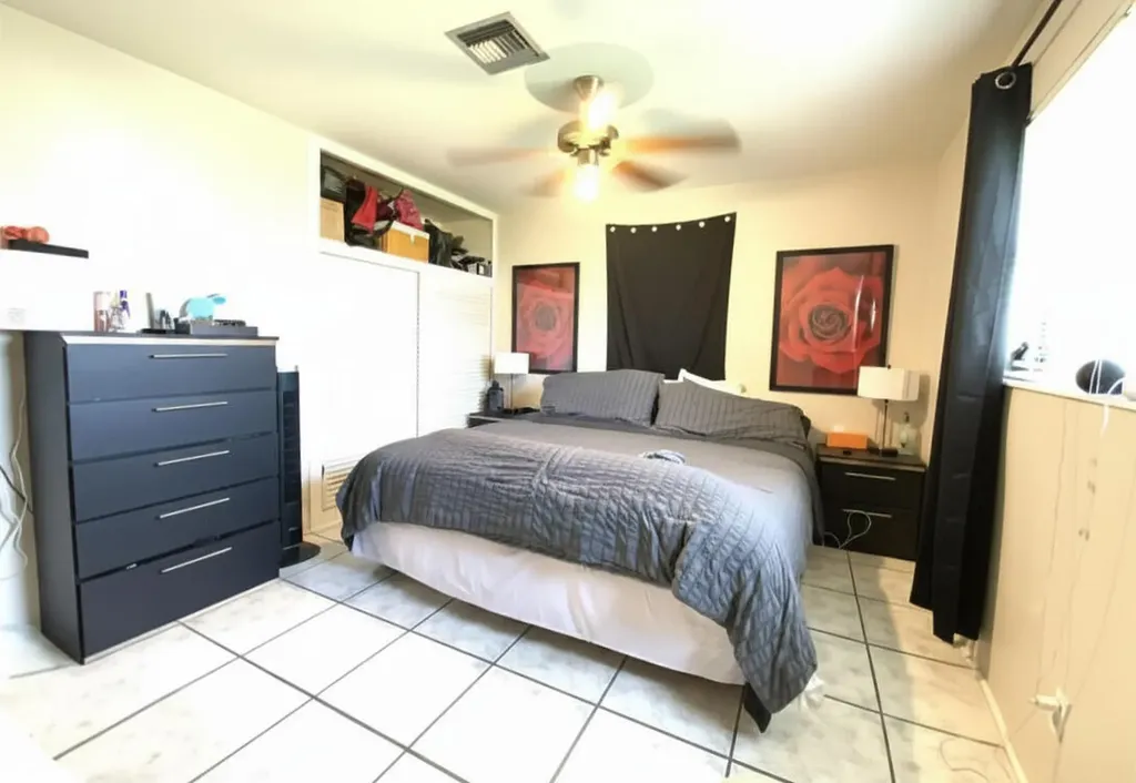 2894 SE 1st Place Boynton Beach FL 33435