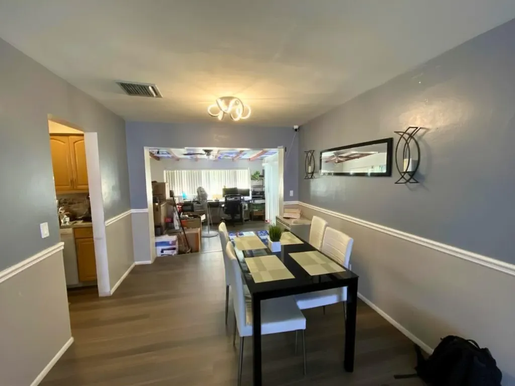 2894 SE 1st Place Boynton Beach FL 33435