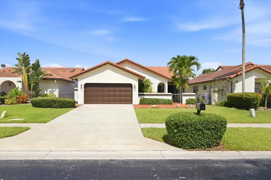 21583 Villa Nova Drive Boca Raton FL 33433