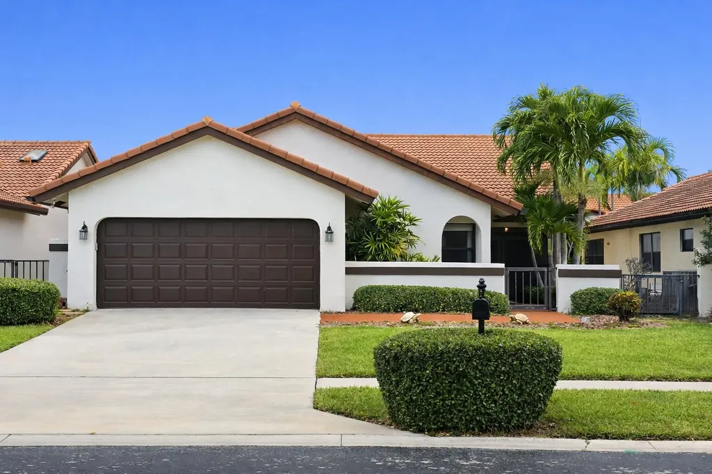 21583 Villa Nova Drive Boca Raton FL 33433