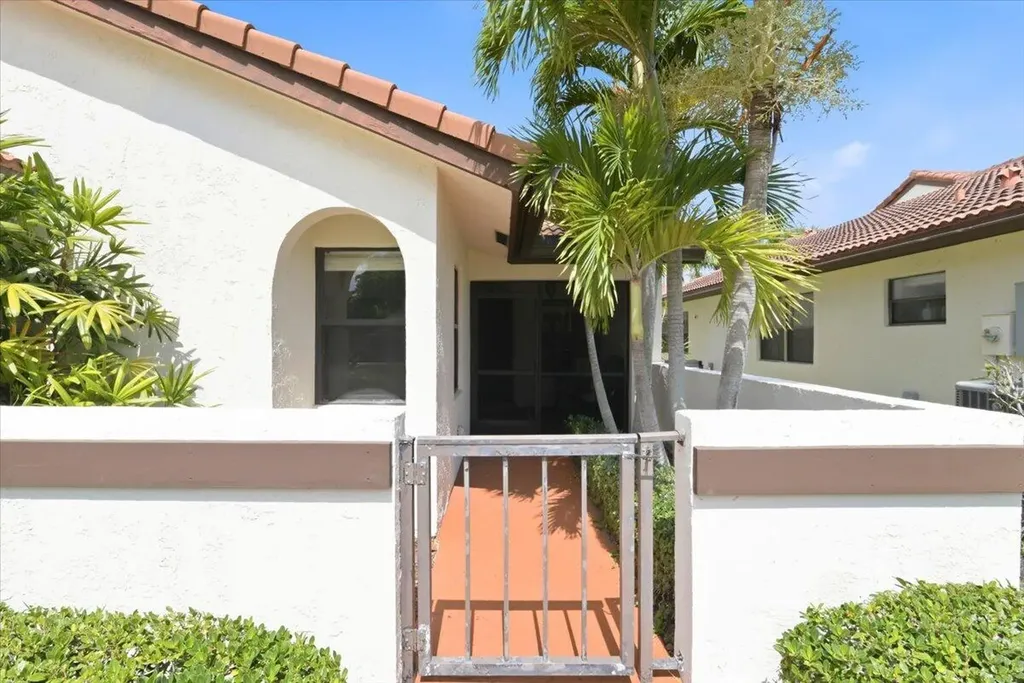 21583 Villa Nova Drive Boca Raton FL 33433