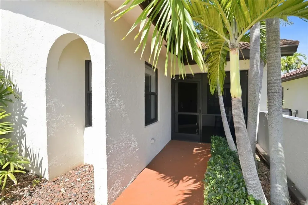 21583 Villa Nova Drive Boca Raton FL 33433