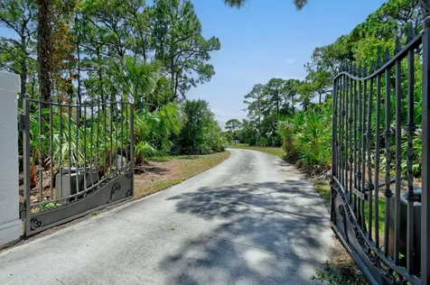 425 N Ffa Road Fort Pierce FL 34945