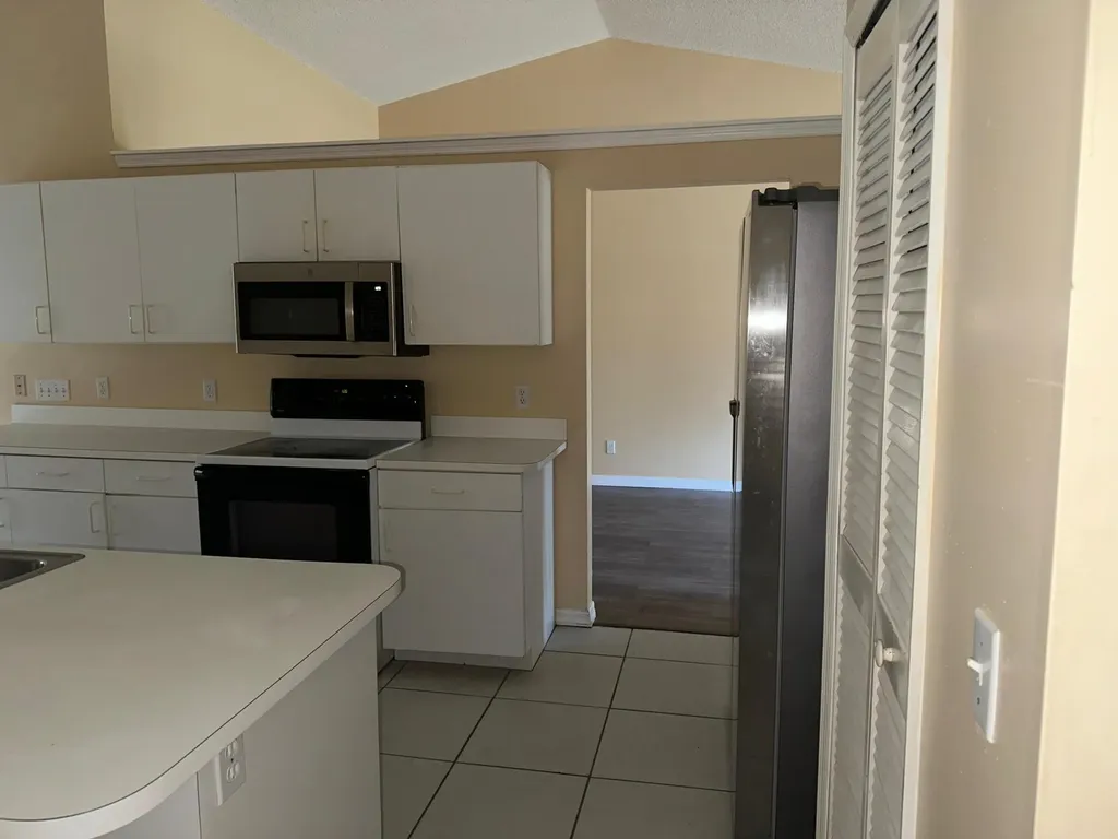 2426 SE Addison Street Port St Lucie FL 34984