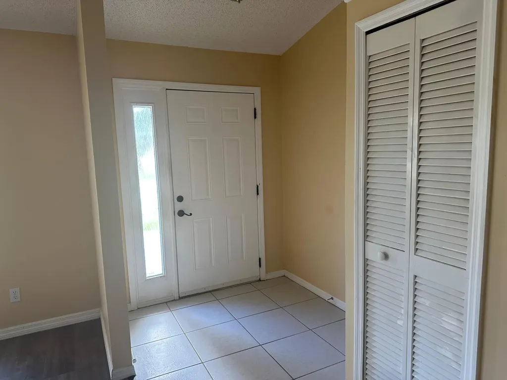 2426 SE Addison Street Port St Lucie FL 34984