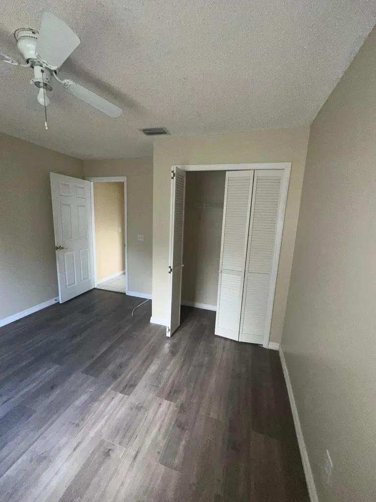 2426 SE Addison Street Port St Lucie FL 34984