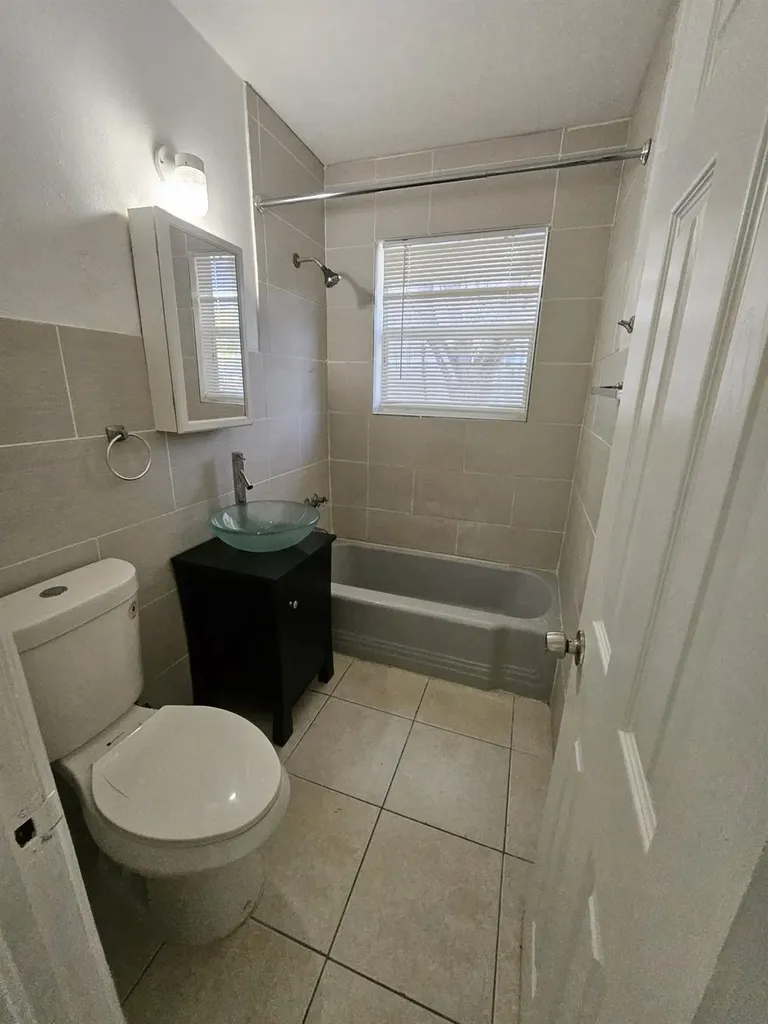 2032 NE 168th Street North Miami Beach FL 33162