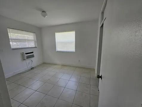 2032 NE 168th Street North Miami Beach FL 33162
