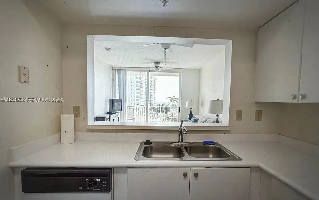 3020 NE 32nd Avenue Fort Lauderdale FL 33308