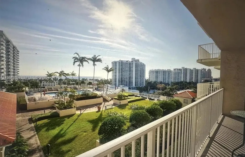 3020 NE 32nd Avenue Fort Lauderdale FL 33308