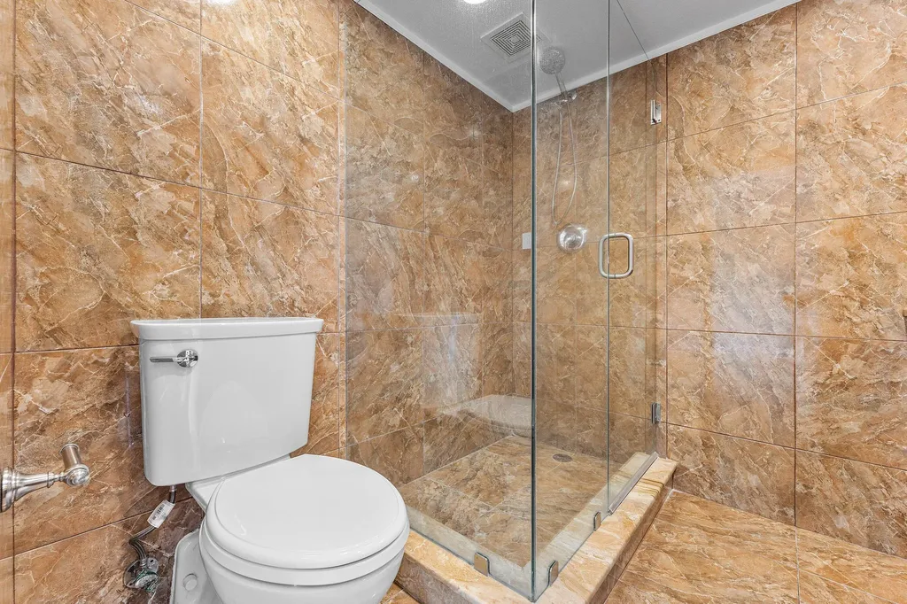 2818 Waterford Drive N Deerfield Beach FL 33442