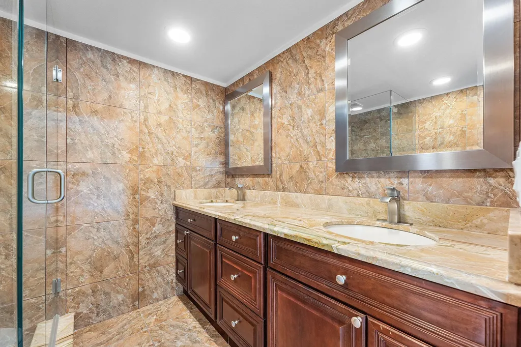 2818 Waterford Drive N Deerfield Beach FL 33442