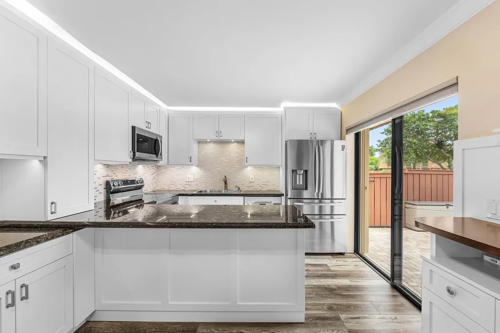 2818 Waterford Drive N Deerfield Beach FL 33442