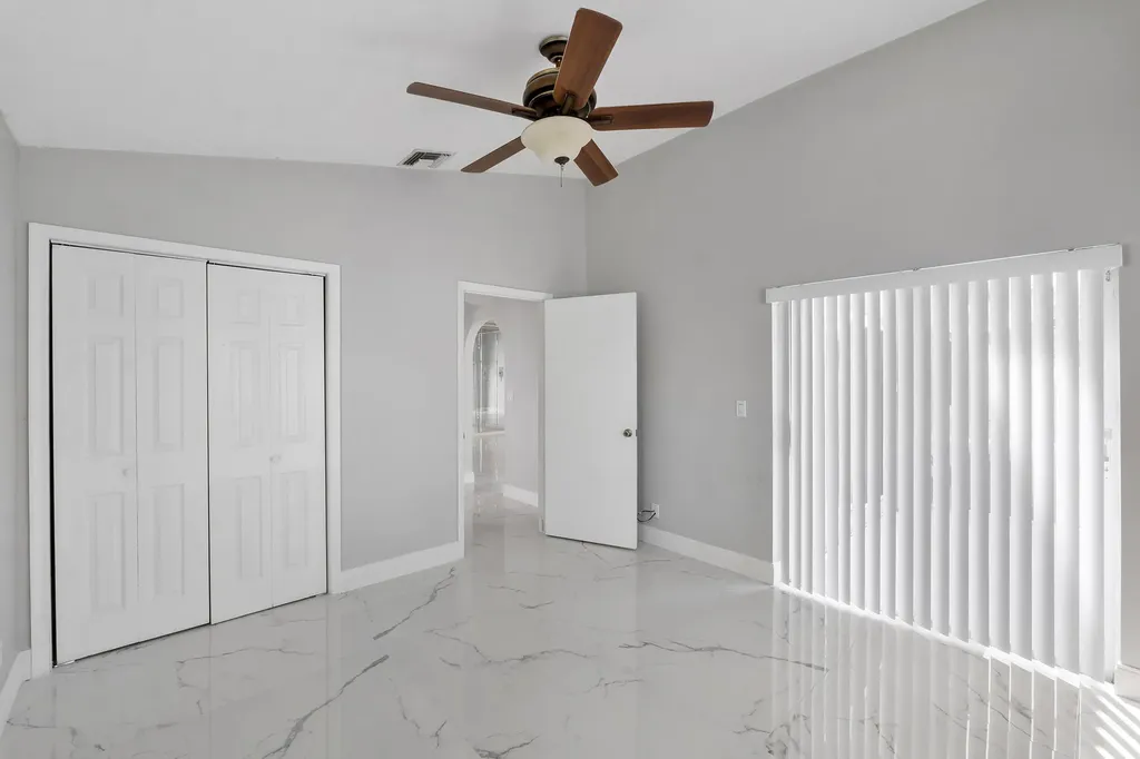 17646 SW 10th Street Pembroke Pines FL 33029