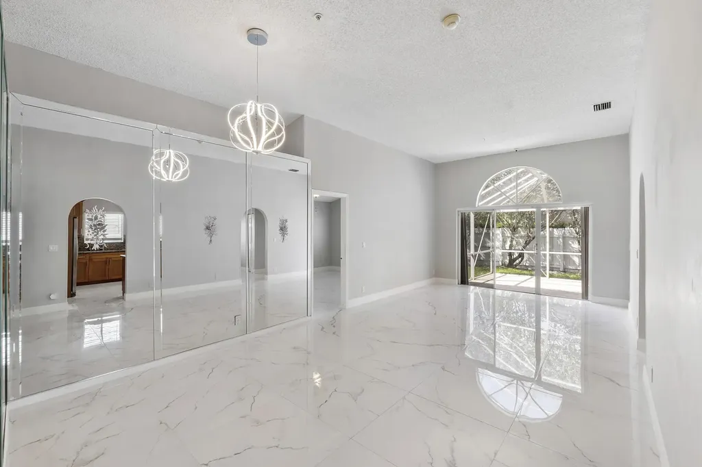 17646 SW 10th Street Pembroke Pines FL 33029