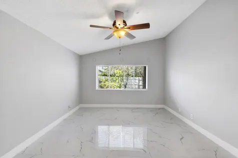 17646 SW 10th Street Pembroke Pines FL 33029