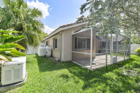 17646 SW 10th Street Pembroke Pines FL 33029