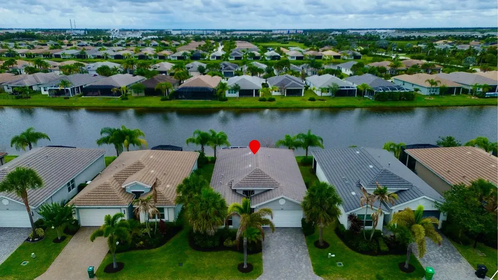 11875 SW Jasper Lake Way Port St Lucie FL 34987