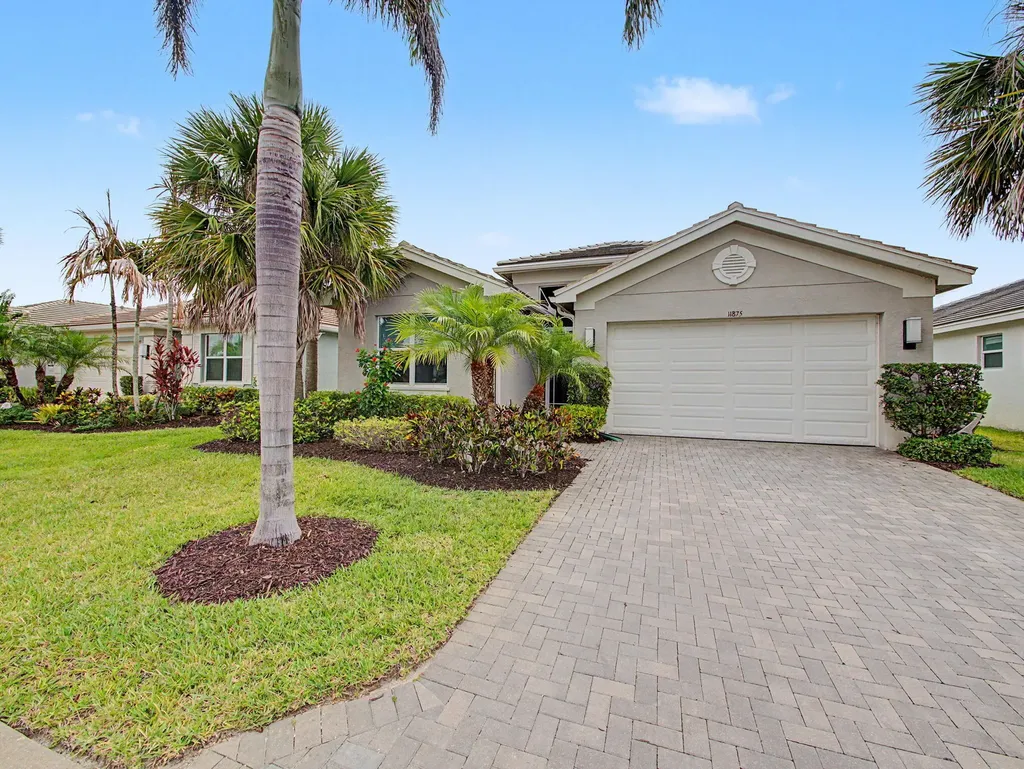 11875 SW Jasper Lake Way Port St Lucie FL 34987