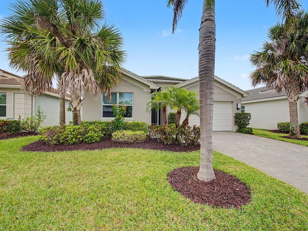 11875 SW Jasper Lake Way Port St Lucie FL 34987