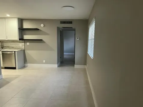 267 Flanders F Delray Beach FL 33484