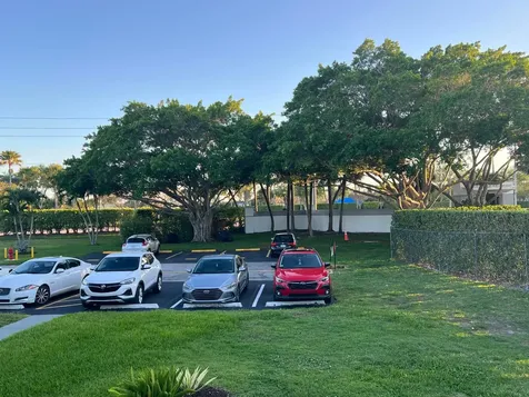 267 Flanders F Delray Beach FL 33484