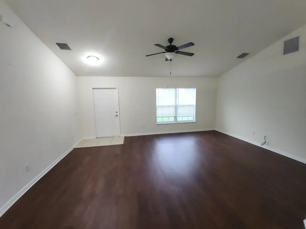 842 SE Walters Terrace Port St Lucie FL 34983