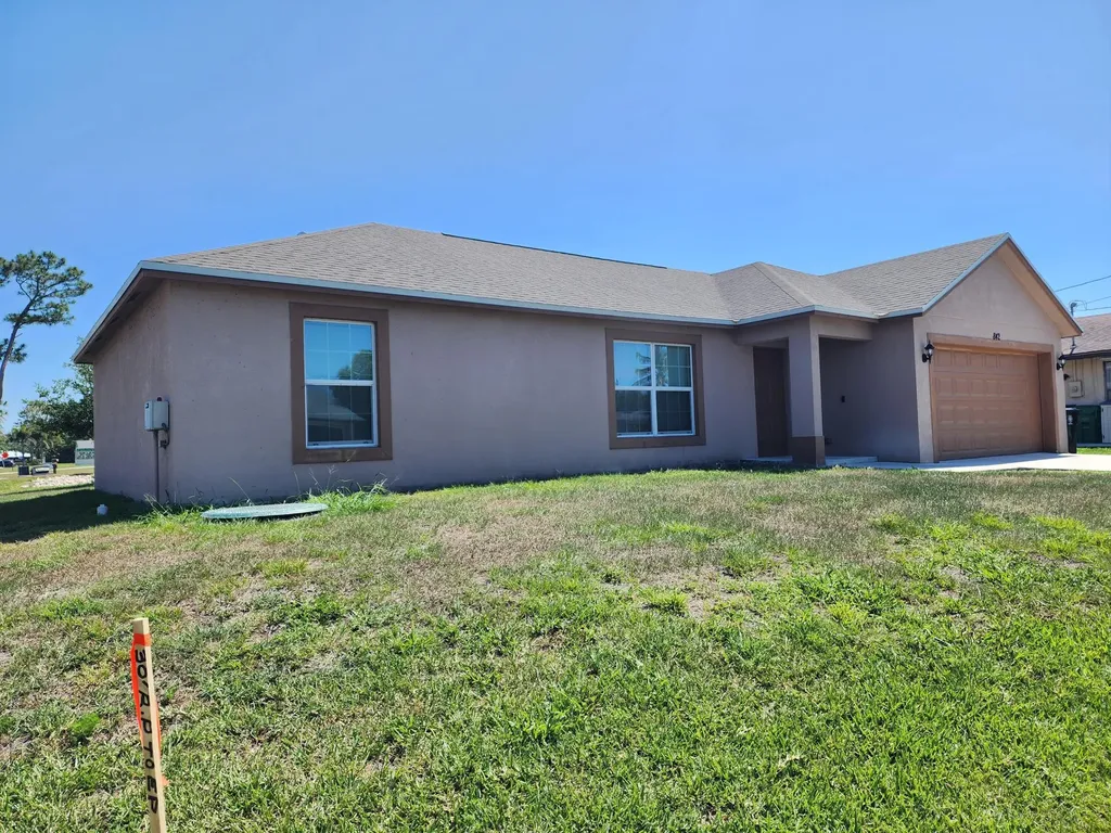 842 SE Walters Terrace Port St Lucie FL 34983