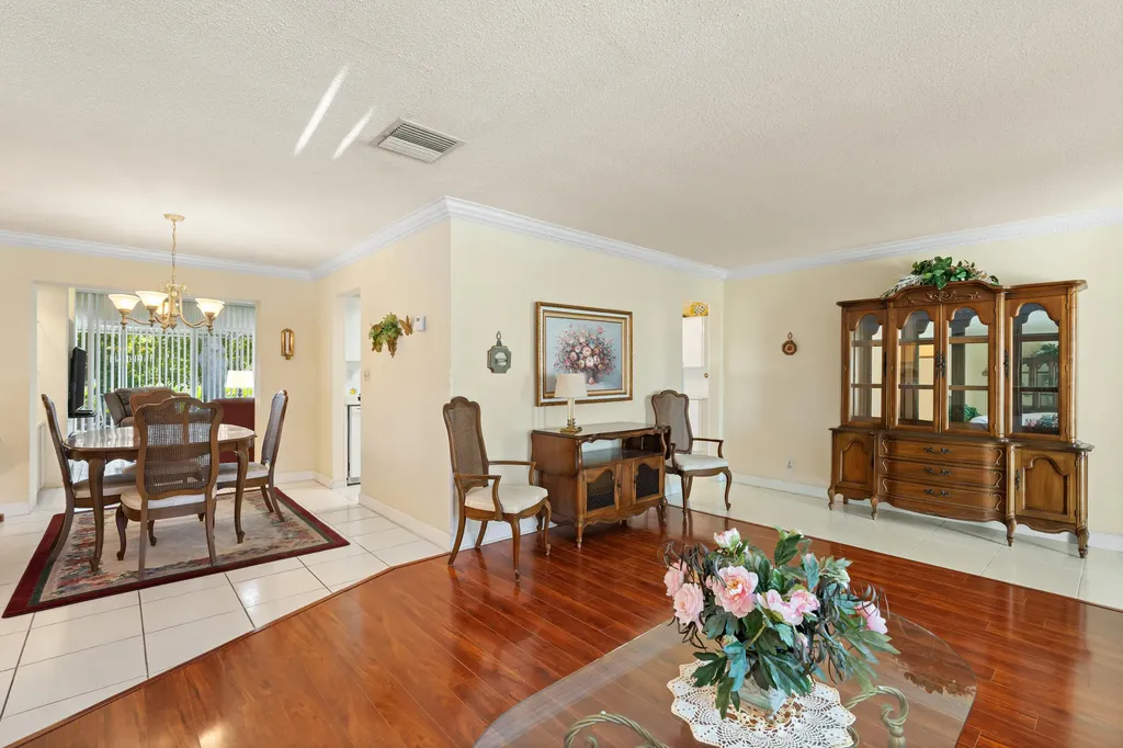 4915 NW 51st Avenue NW Tamarac FL 33319