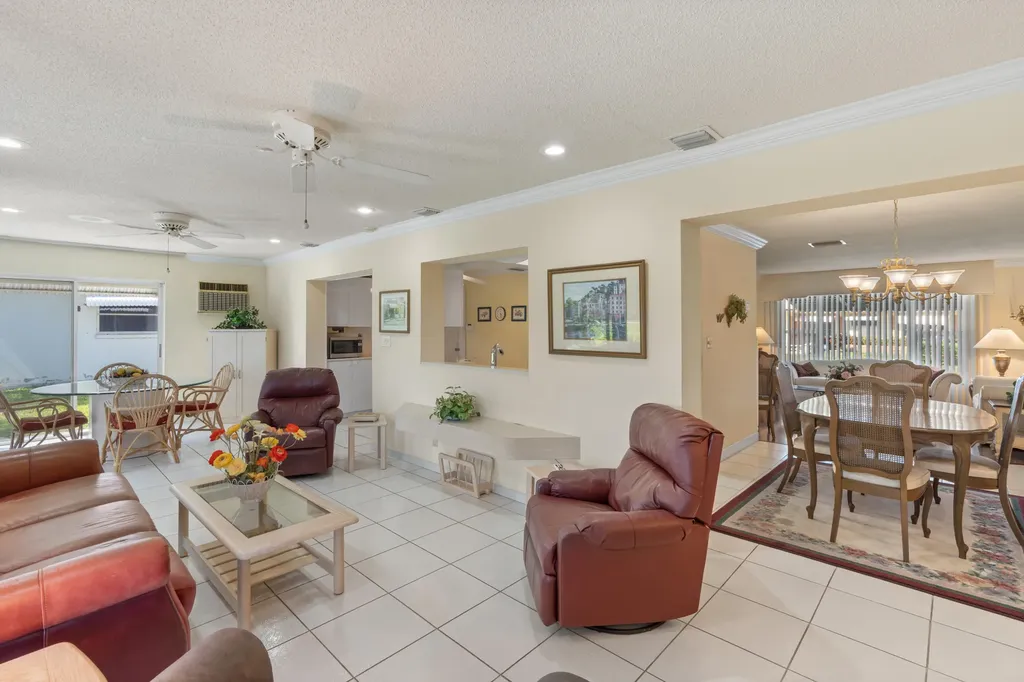 4915 NW 51st Avenue NW Tamarac FL 33319