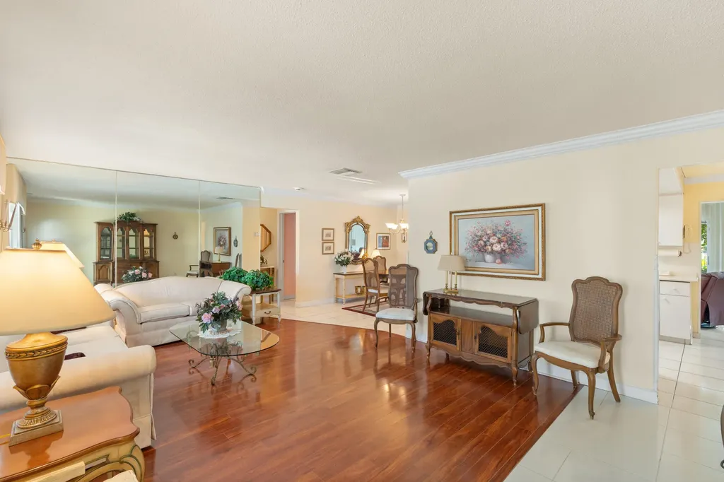 4915 NW 51st Avenue NW Tamarac FL 33319