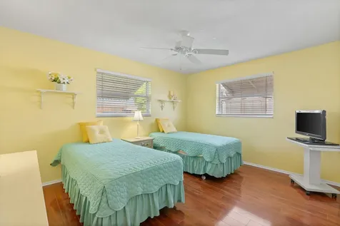 4915 NW 51st Avenue NW Tamarac FL 33319