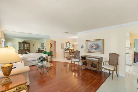 4915 NW 51st Avenue NW Tamarac FL 33319