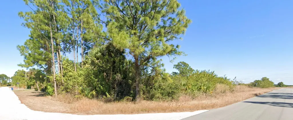 723 Bianca Avenue S Lehigh Acres FL 33974