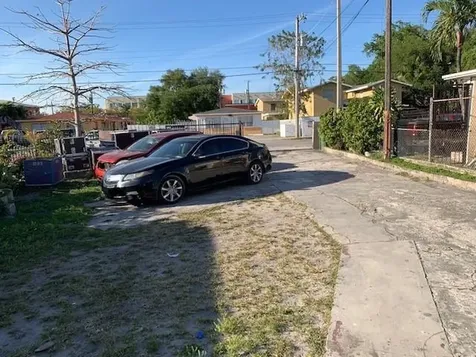 1850 NW 35th Street Miami FL 33142