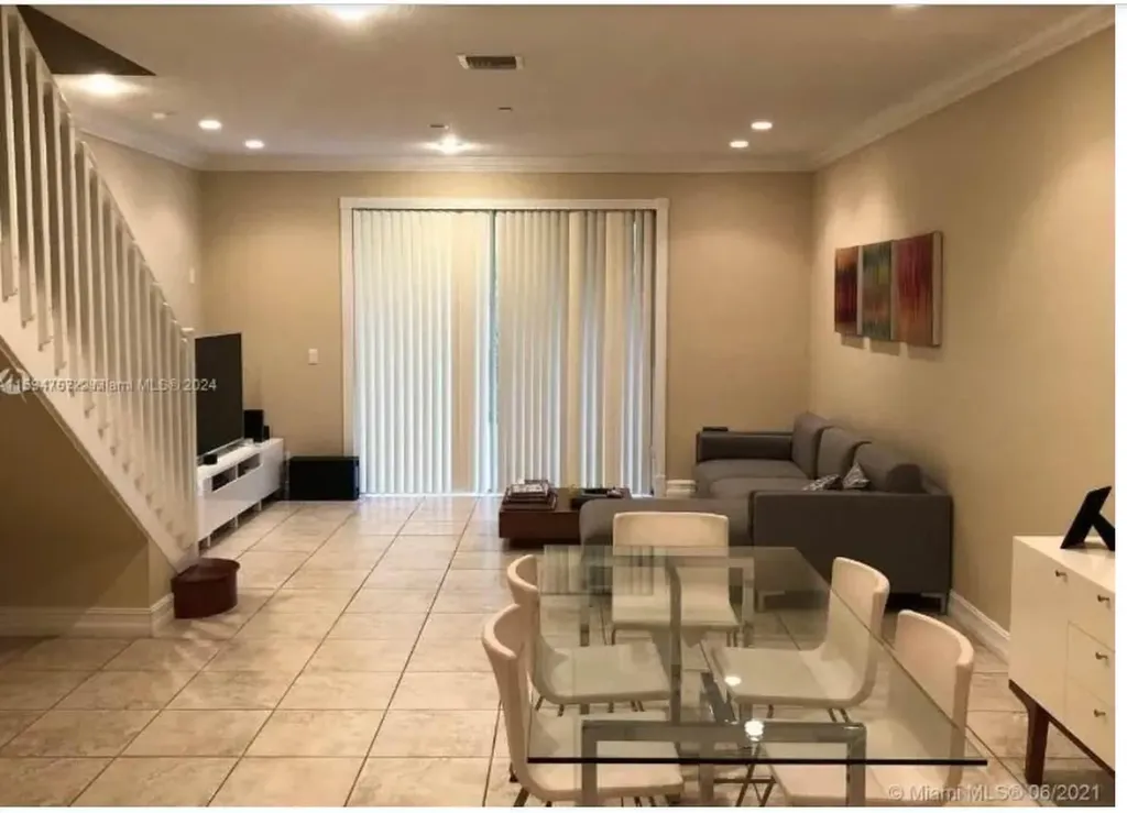 4310 Vineyard Circle Weston FL 33332