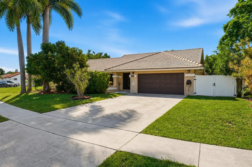 9577 Majestic Way Boynton Beach FL 33437