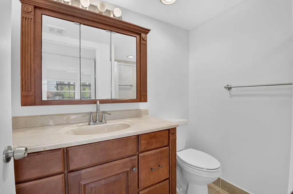 200 Normandy E Delray Beach FL 33484