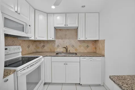 200 Normandy E Delray Beach FL 33484