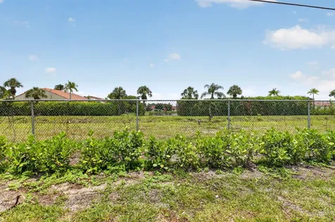 200 Normandy E Delray Beach FL 33484